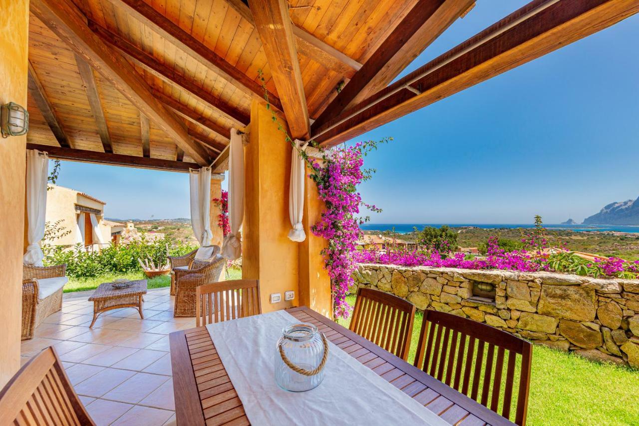 Villa Con Vista Porto San Paolo Loiri Porto San Paolo Exterior foto
